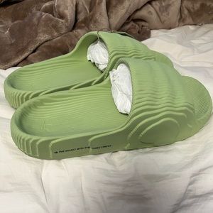 Adidas adillete 22 slides